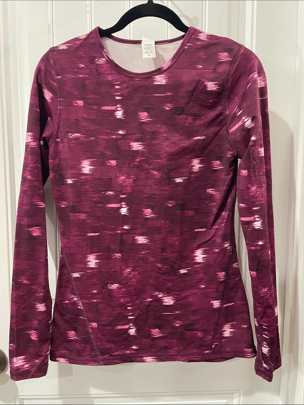Champion Women's Long-Sleeve Performance Top - Berry Print